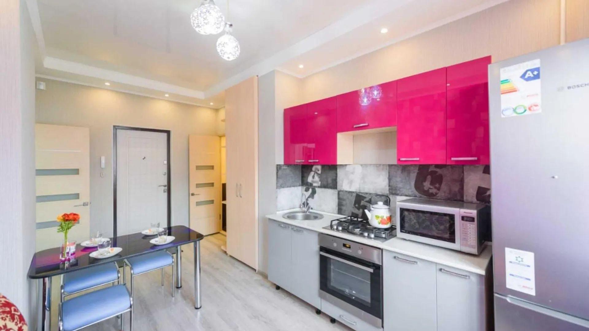 Уютная 1 Комнатная Квартира Возле Мегацентра Almaty Apartment